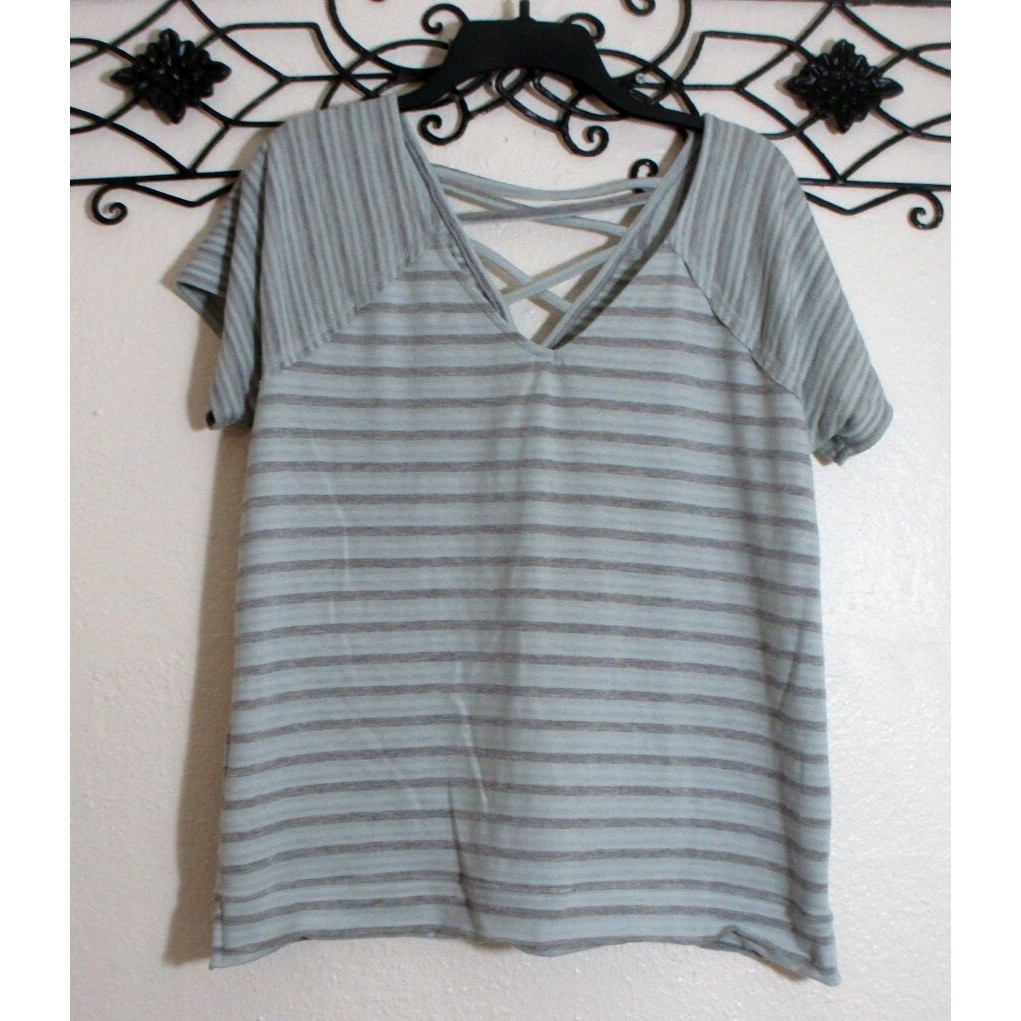 Maurices Women's Knit Top Size L Short Sleeve Multicolored Striped V Neck